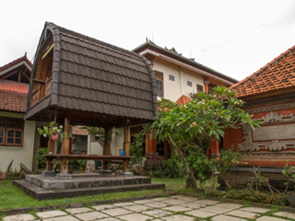 Karana Kuta Bali Tempat Tidur & Sarapan