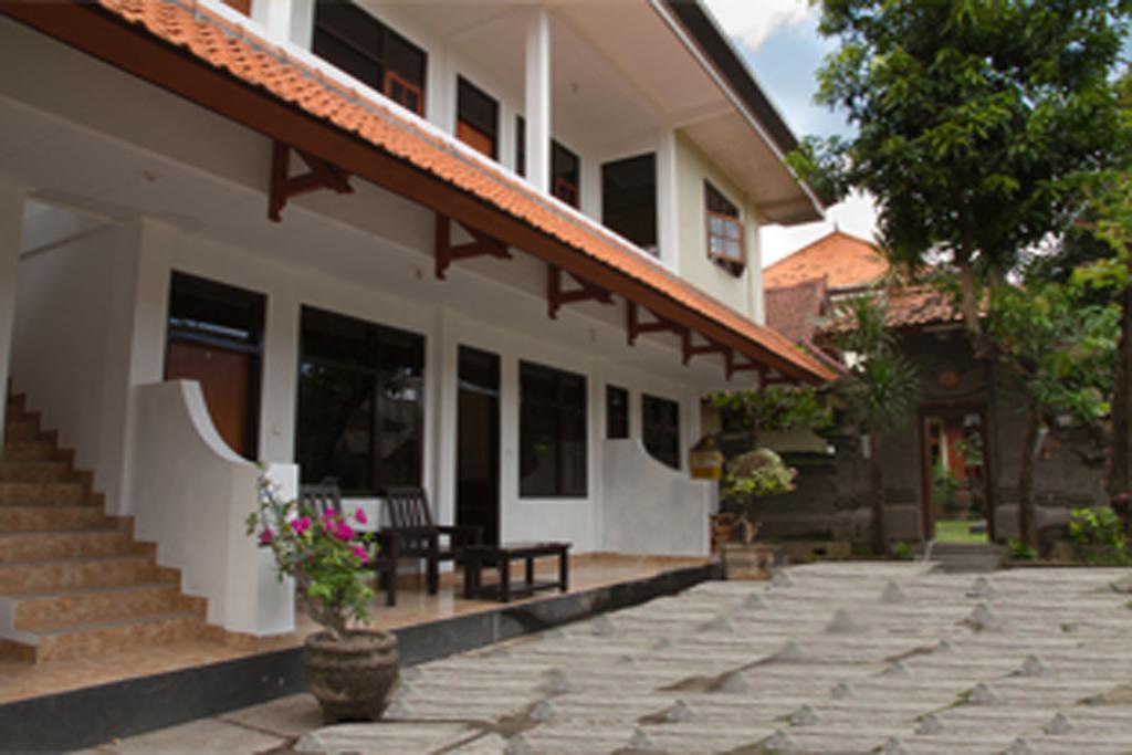 Bed & Breakfast Karana Kuta Bali